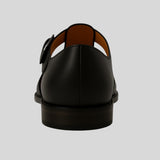 Pavel™ - Затворени сандали с елегантна катарама.