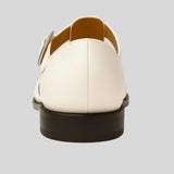 Pavel™ - Затворени сандали с елегантна катарама.