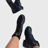 Nedelya™ - Черни ботуши с детайли