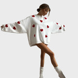 Hristina™ - Плетен пуловер с бродирани сърца